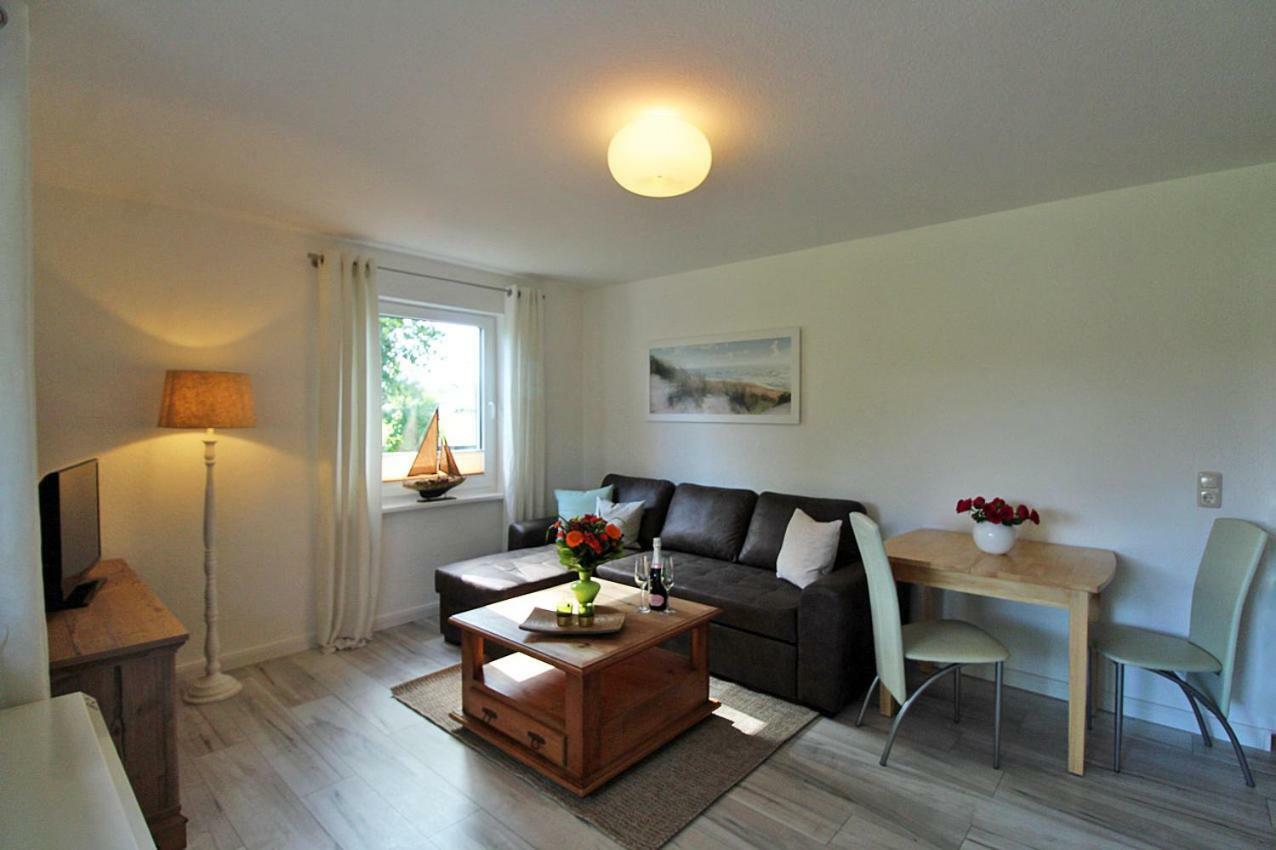 Zur Alten Boddenfischerei Ferienwohnung Zander Neuendorf Heide Eksteriør billede